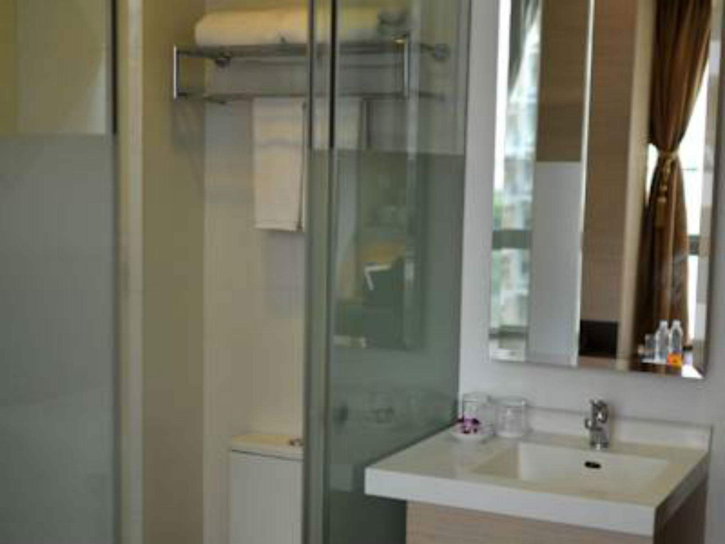 Aqueen Hotel Balestier Singapore Exterior foto