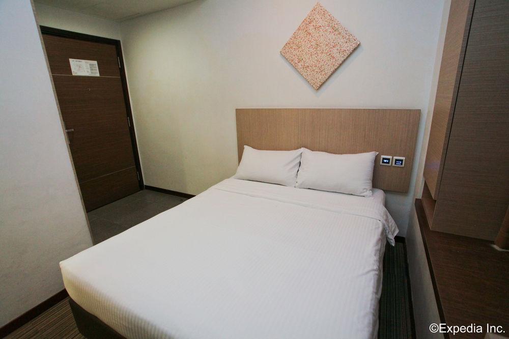 Aqueen Hotel Balestier Singapore Exterior foto