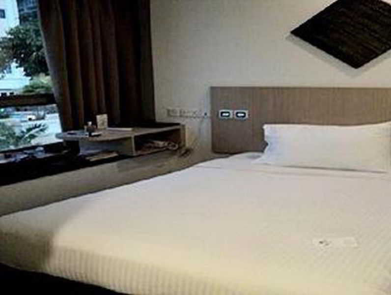 Aqueen Hotel Balestier Singapore Exterior foto