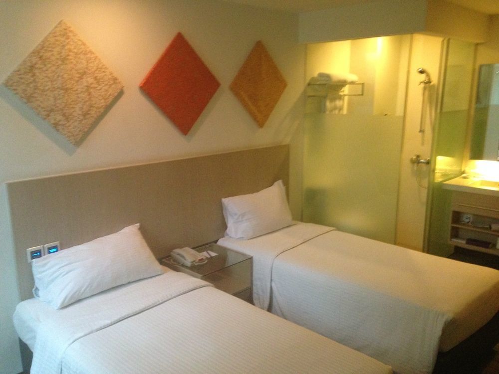 Aqueen Hotel Balestier Singapore Exterior foto