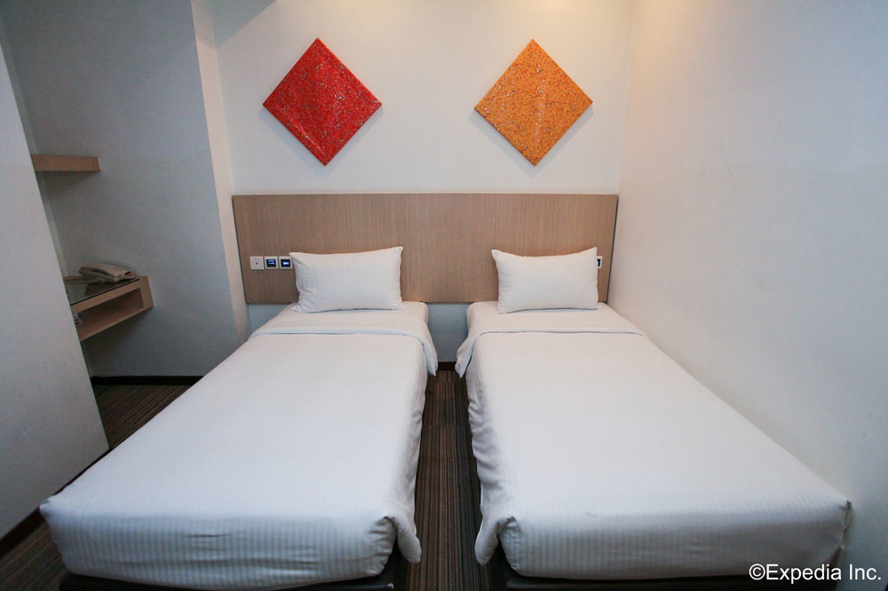 Aqueen Hotel Balestier Singapore Exterior foto