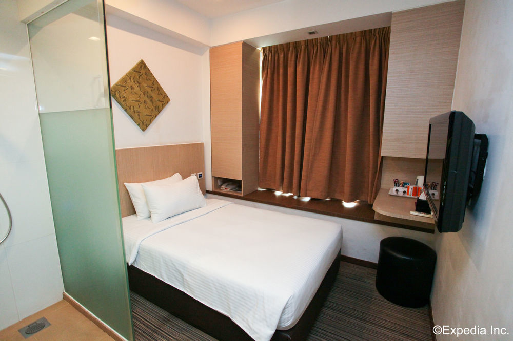 Aqueen Hotel Balestier Singapore Exterior foto