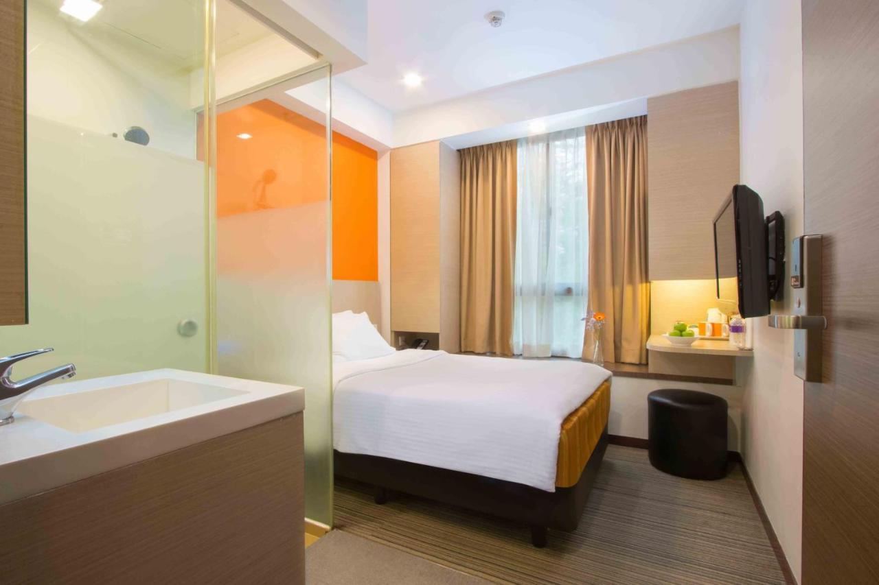 Aqueen Hotel Balestier Singapore Exterior foto