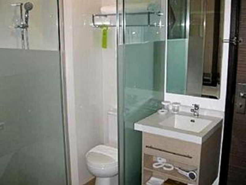 Aqueen Hotel Balestier Singapore Exterior foto